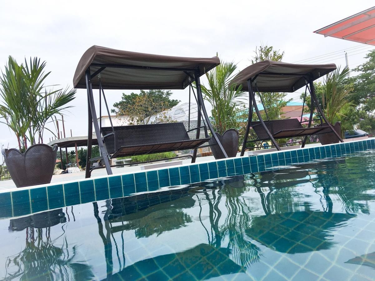 Menam Resort Nakhon Pathom Exterior foto