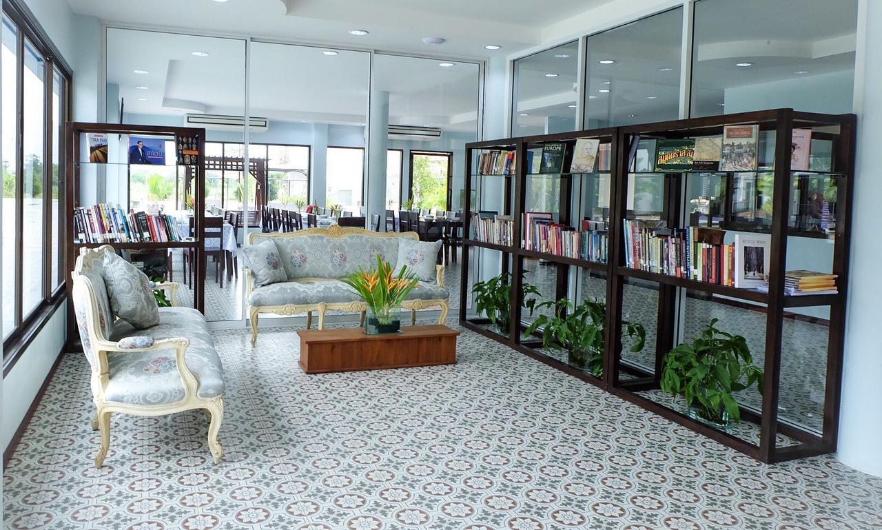 Menam Resort Nakhon Pathom Exterior foto