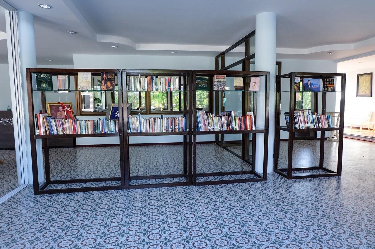 Menam Resort Nakhon Pathom Exterior foto
