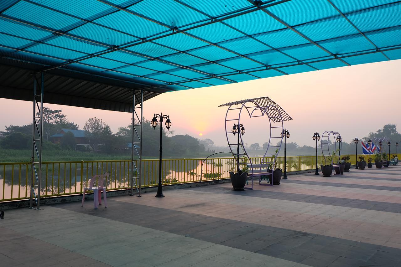 Menam Resort Nakhon Pathom Exterior foto